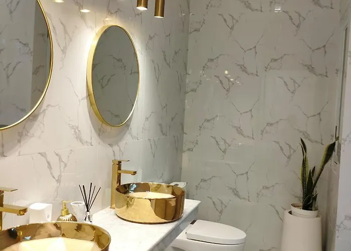 Emas Mulia Luxury 1 アパート ウルワツ